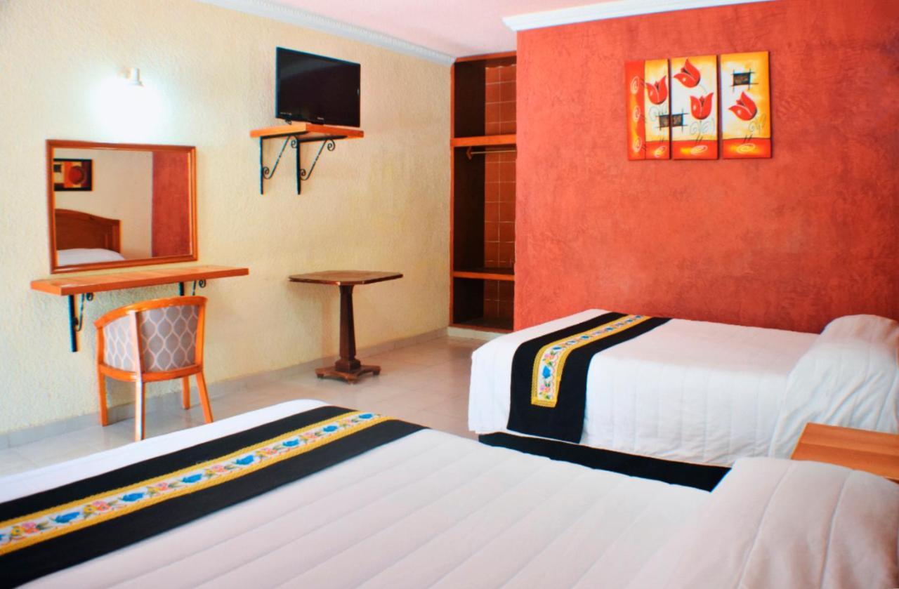 Hotel Hacienda Sanchez Valladolid  Exteriör bild