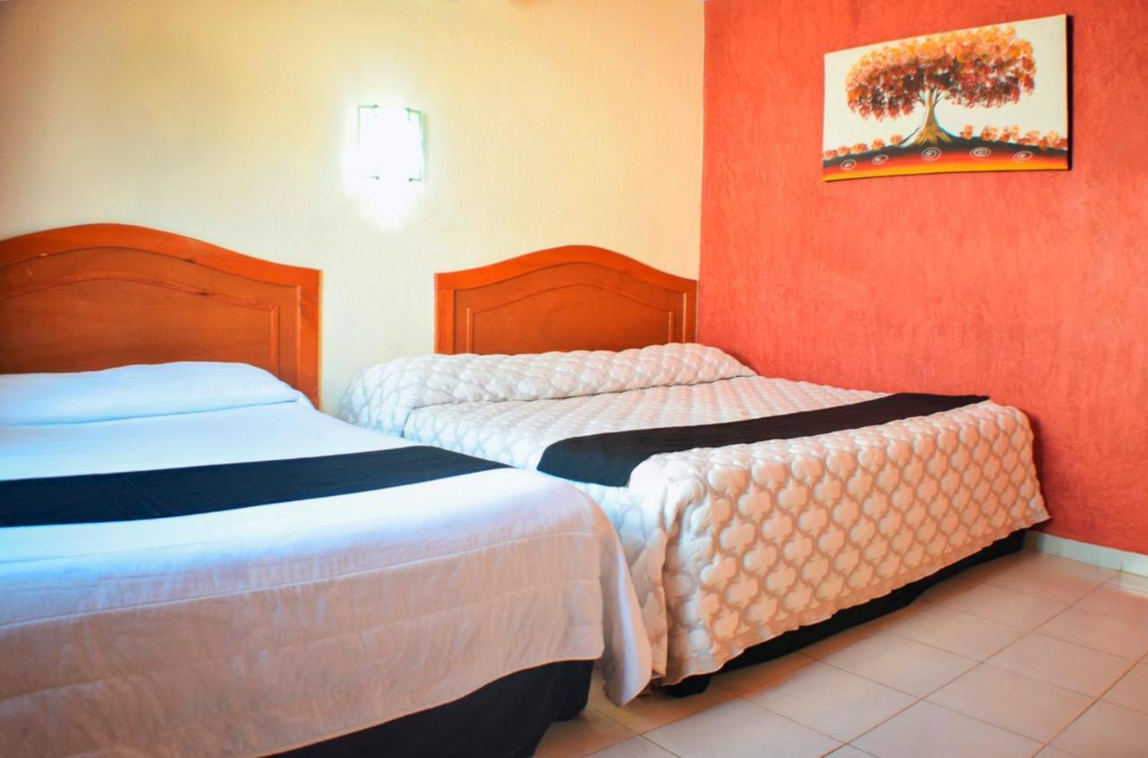 Hotel Hacienda Sanchez Valladolid  Exteriör bild