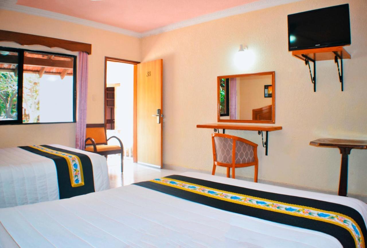 Hotel Hacienda Sanchez Valladolid  Exteriör bild