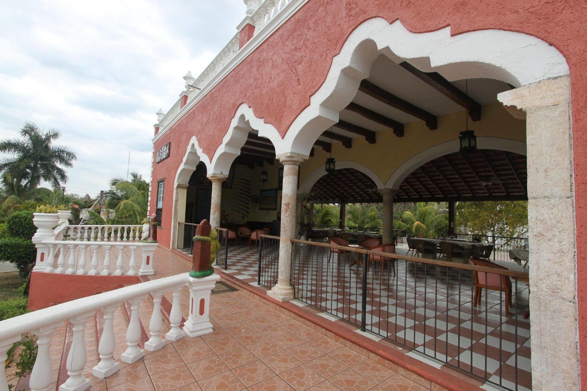 Hotel Hacienda Sanchez Valladolid  Exteriör bild